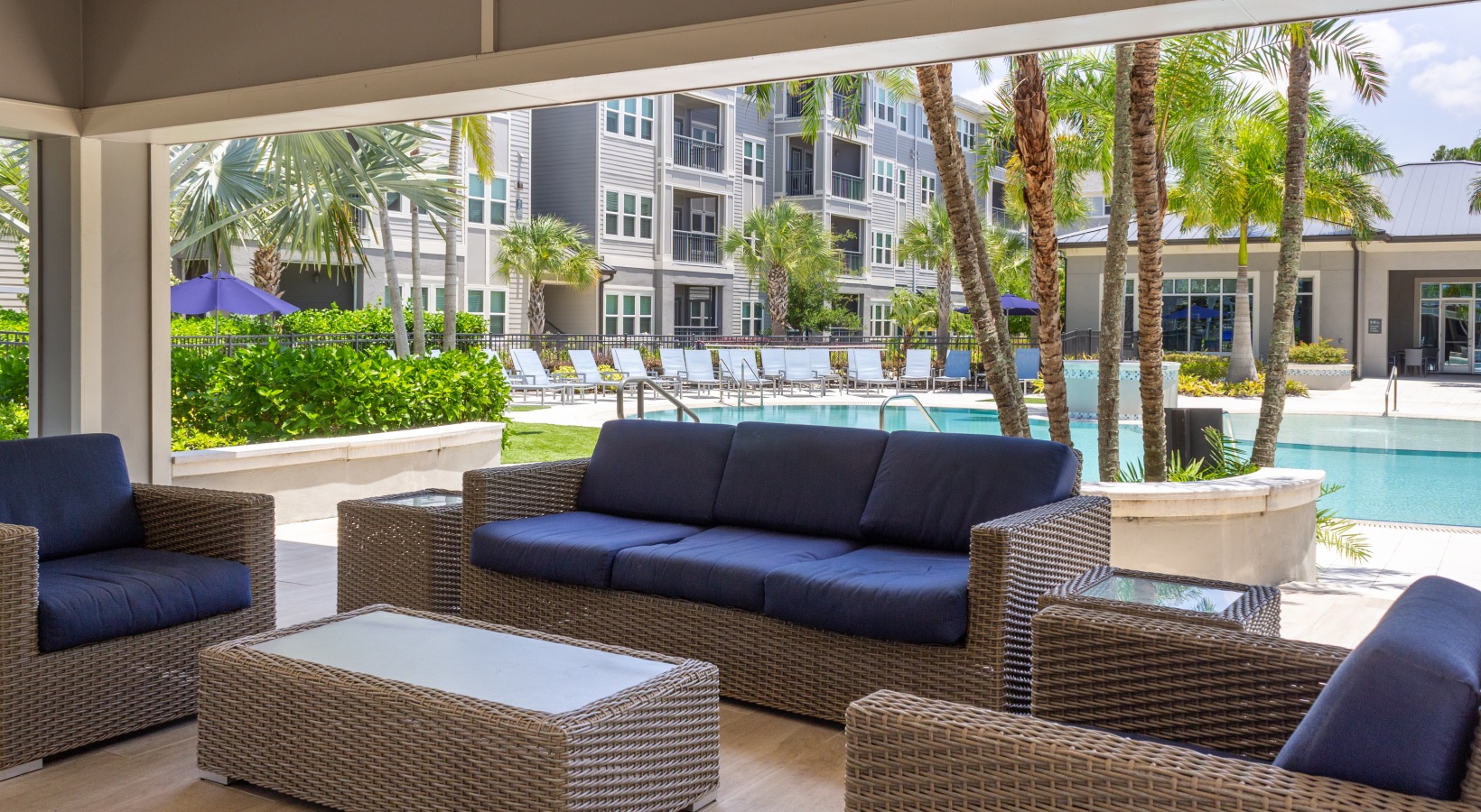 BL_Tom-McDonald-051-026a54dd2981aab14d7c2bb4277087ae