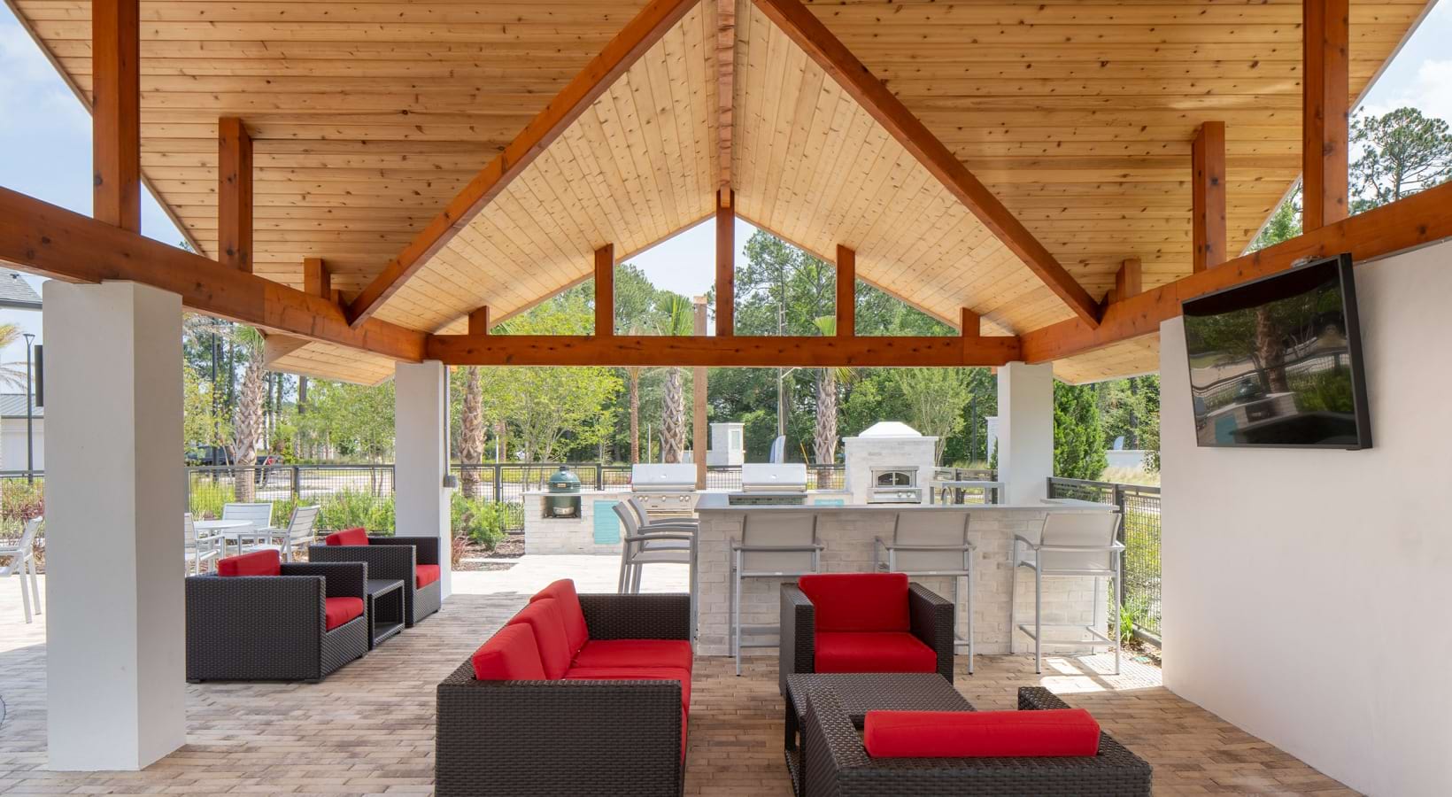 Aventon-Soraya-Park-Pavilion