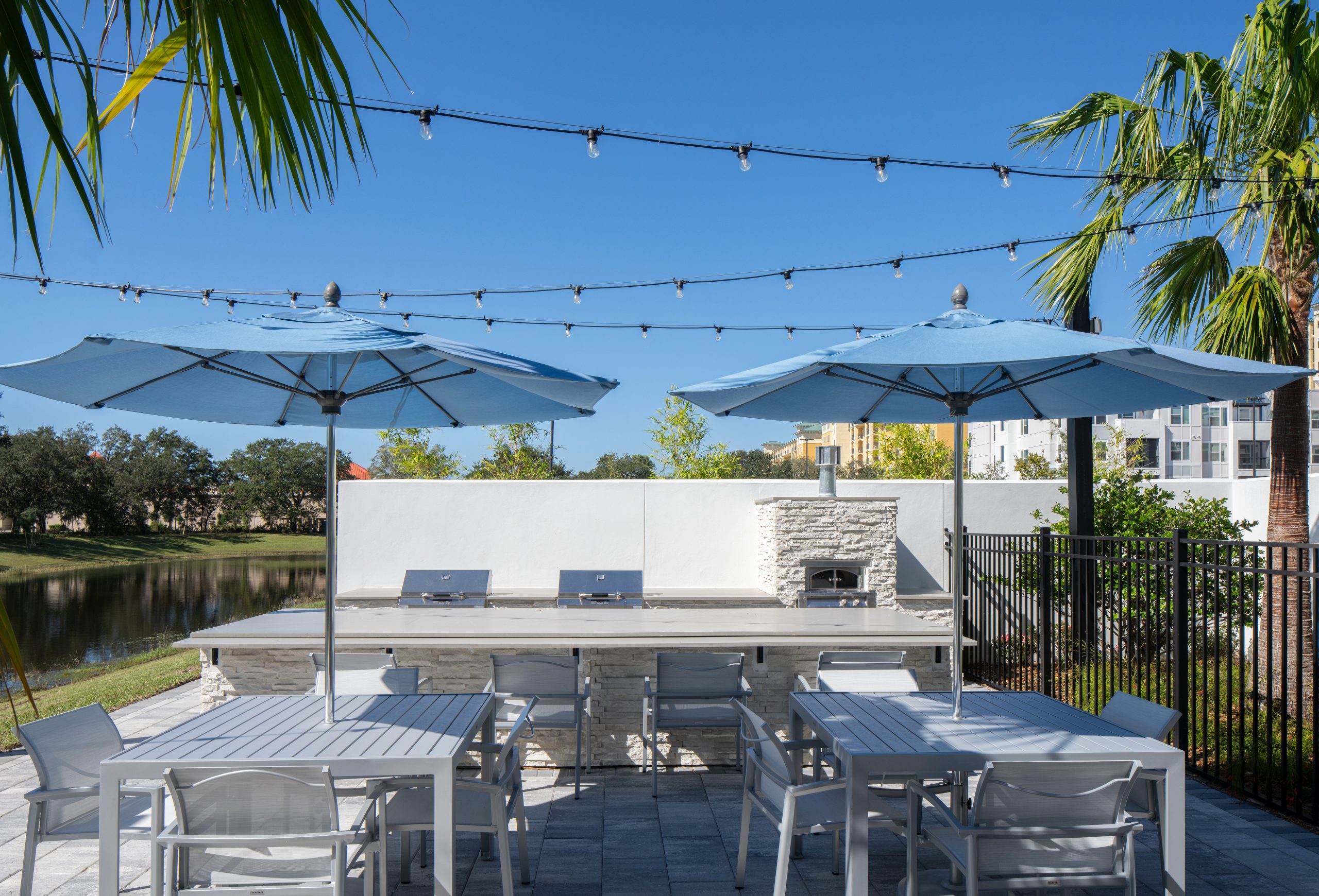 13-Aventon-Opal-Outdoor-Dining