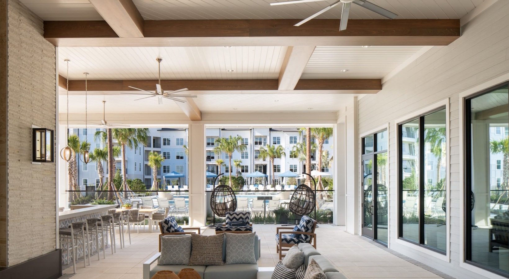 31-Aventon-Meadows-Outdoor-Lounge1