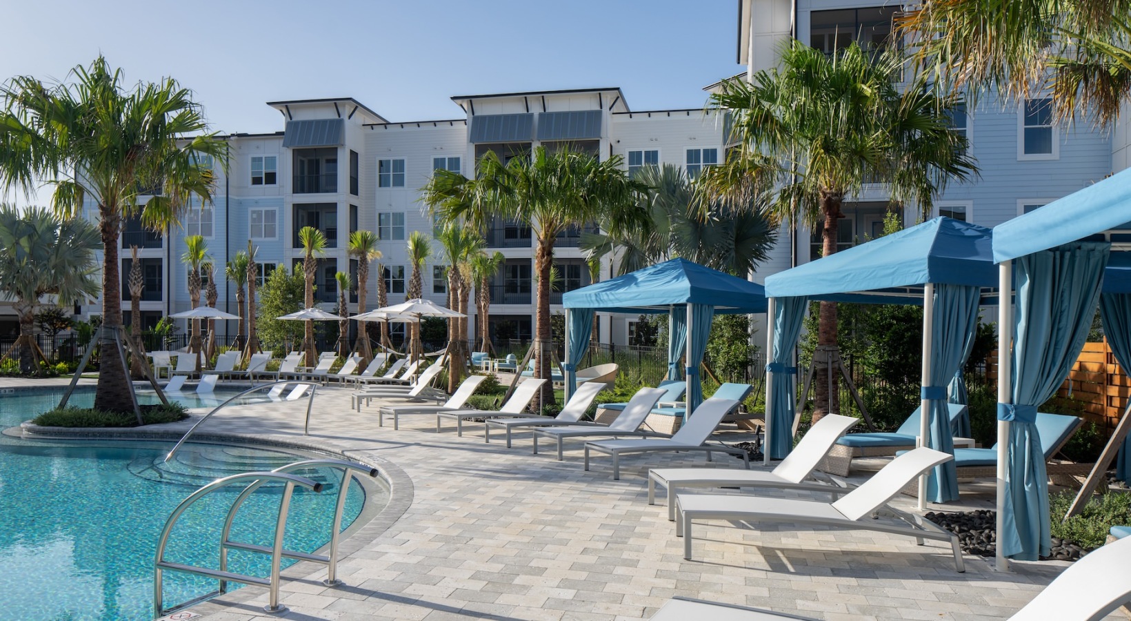 43-Aventon-Highgrove-Pool3