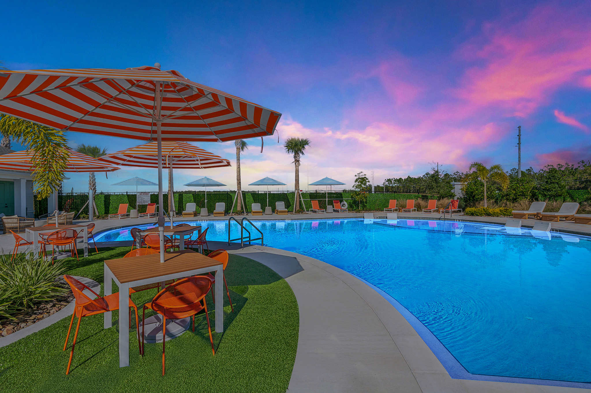 1005_Brentwood_Dr_Davenport_FL_33837_USA-Exterior-A7405345-dusk