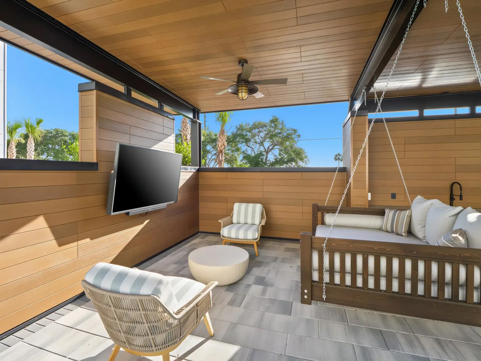 outdoor-pavilion-4-tides-at-palm-bay-1920×1442