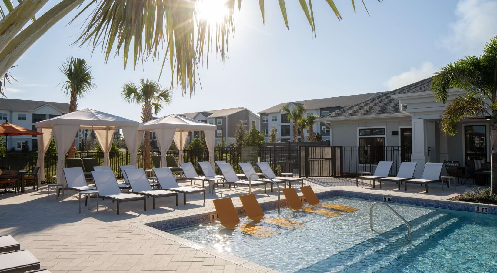 35-Aventon-Grove-Pool-084bb87b1657de39ff869836835cc966