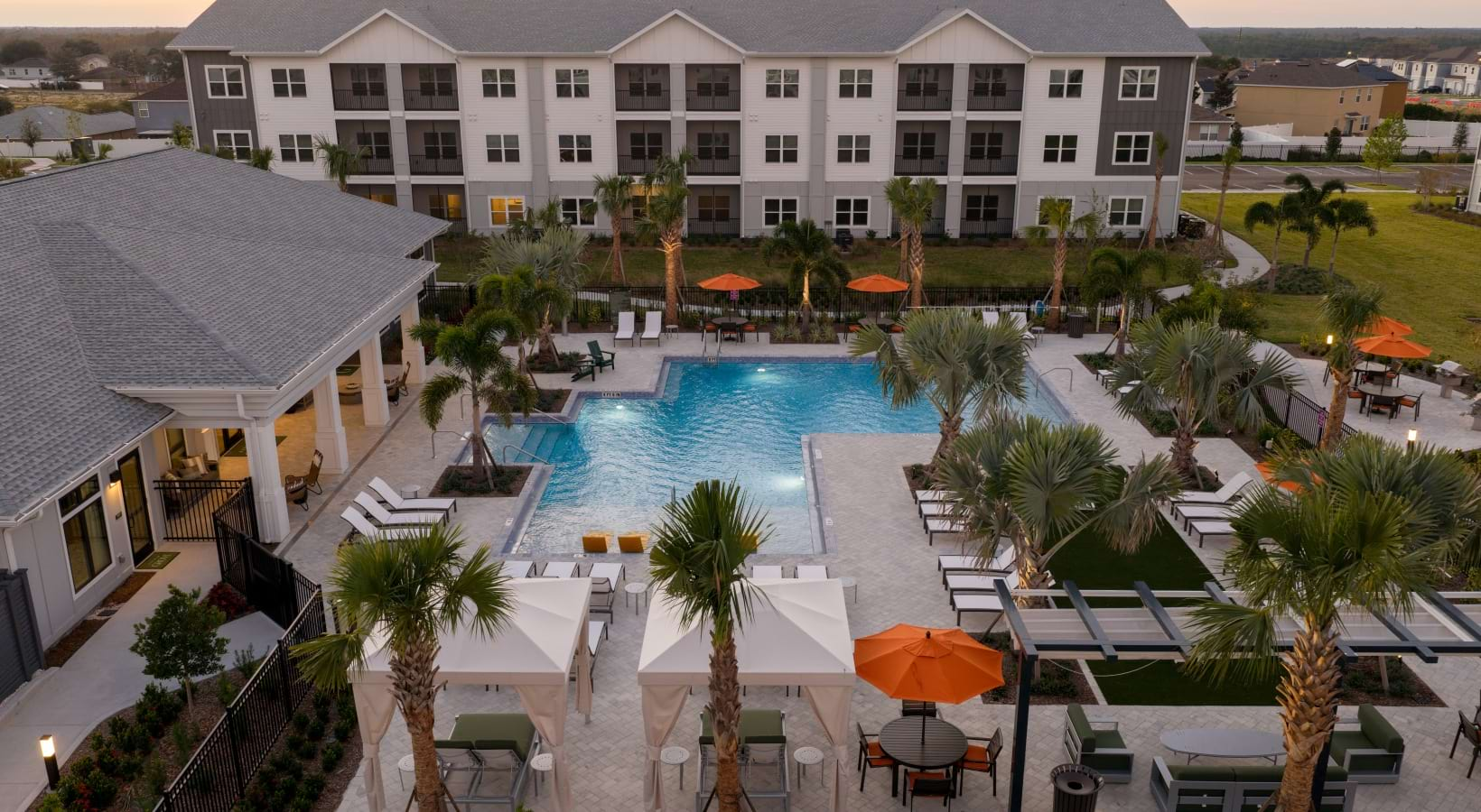 43-Aventon-Grove-Pool4-a26aa365a40a9b051d91ed1e00e4bf5c